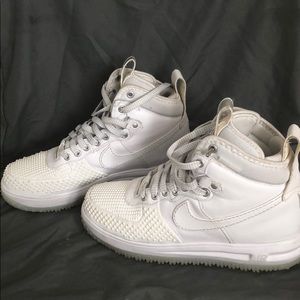 Nike Lunar Force 1 shoes (Size: 8.5)